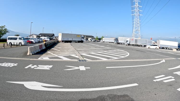 道の駅ふじおやまのメイン駐車場