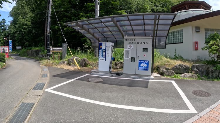 道の駅かつやまのEV充電スタンド