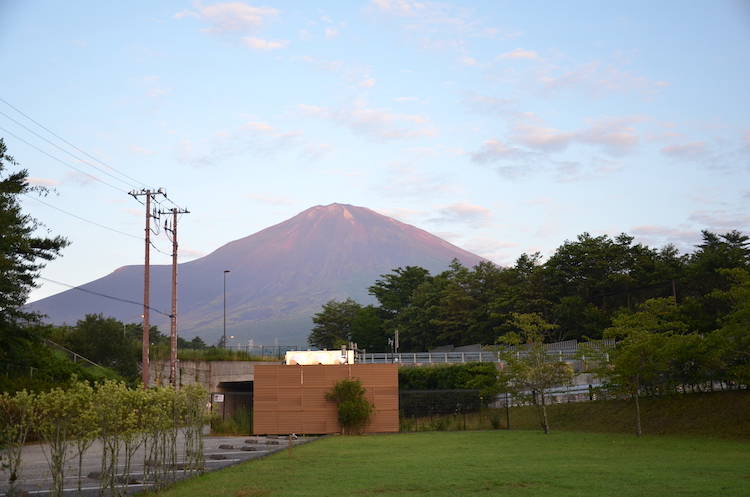 道の駅すばしりのレストランから見た富士山